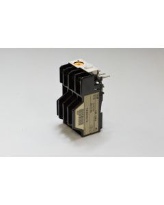 富士電機　TR-0N（TR13N）　電磁開閉器　AC200V　0.24-0.36A　中古商品
